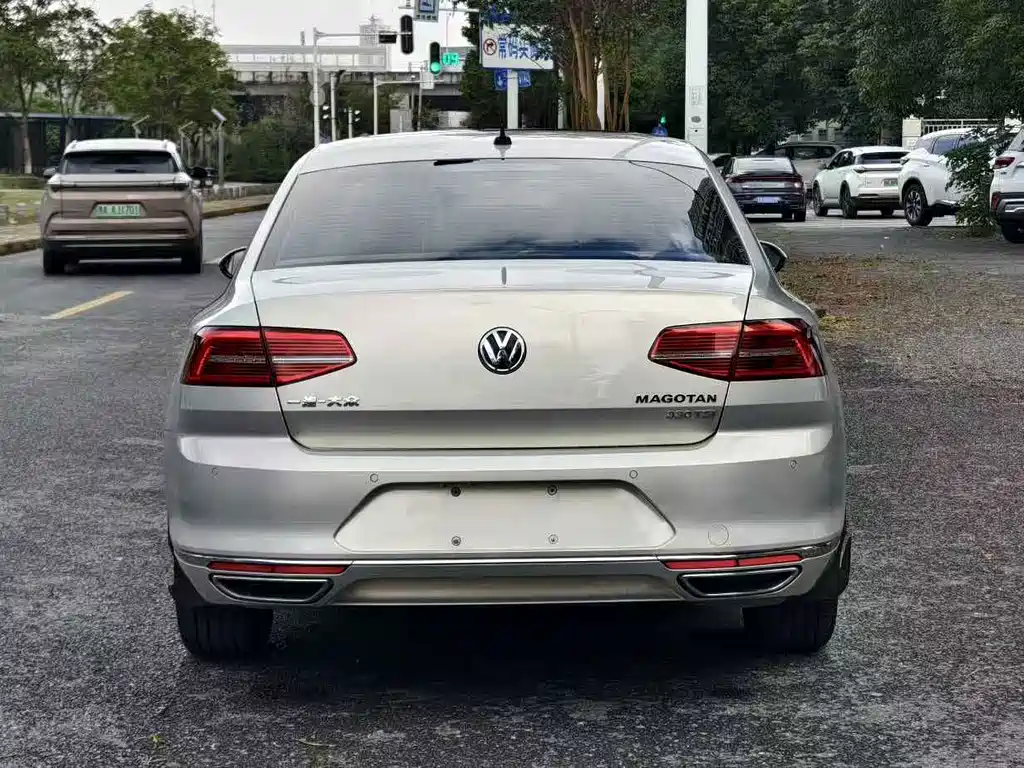 Volkswagen Magotan — миниатюра 4