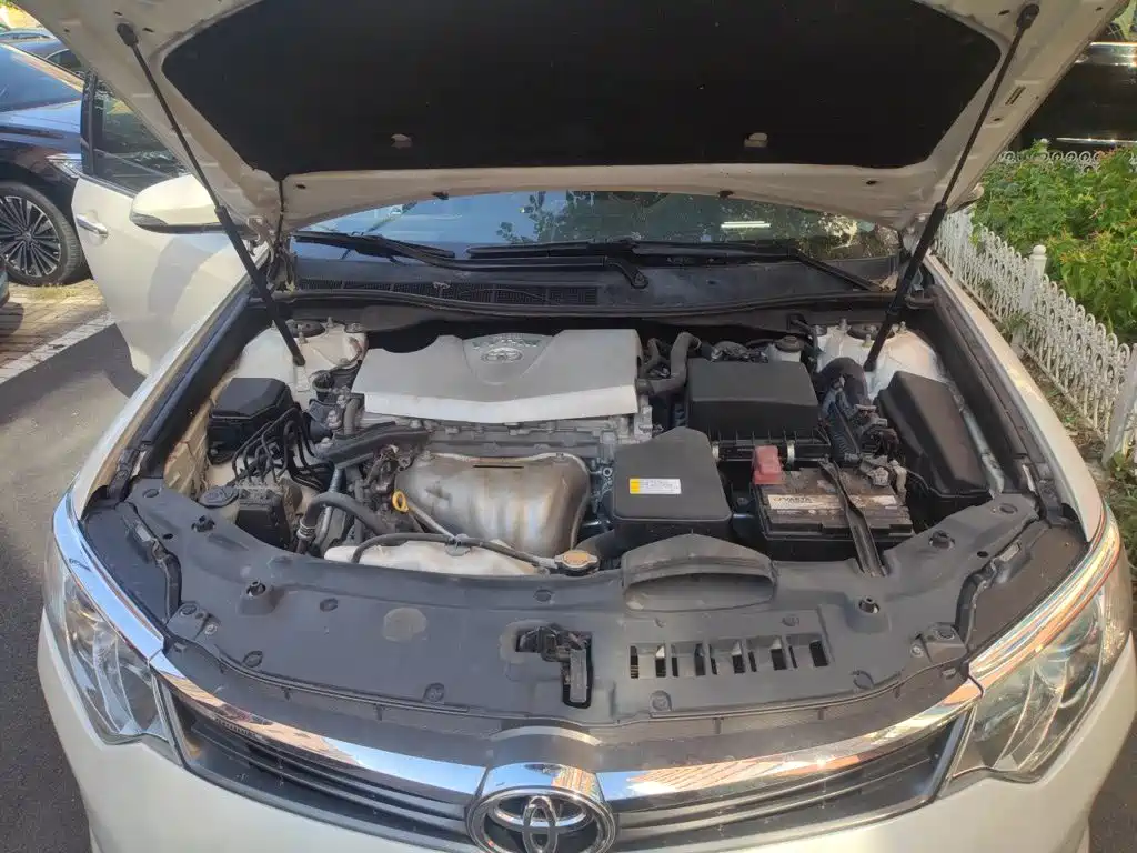 Toyota Camry — миниатюра 16