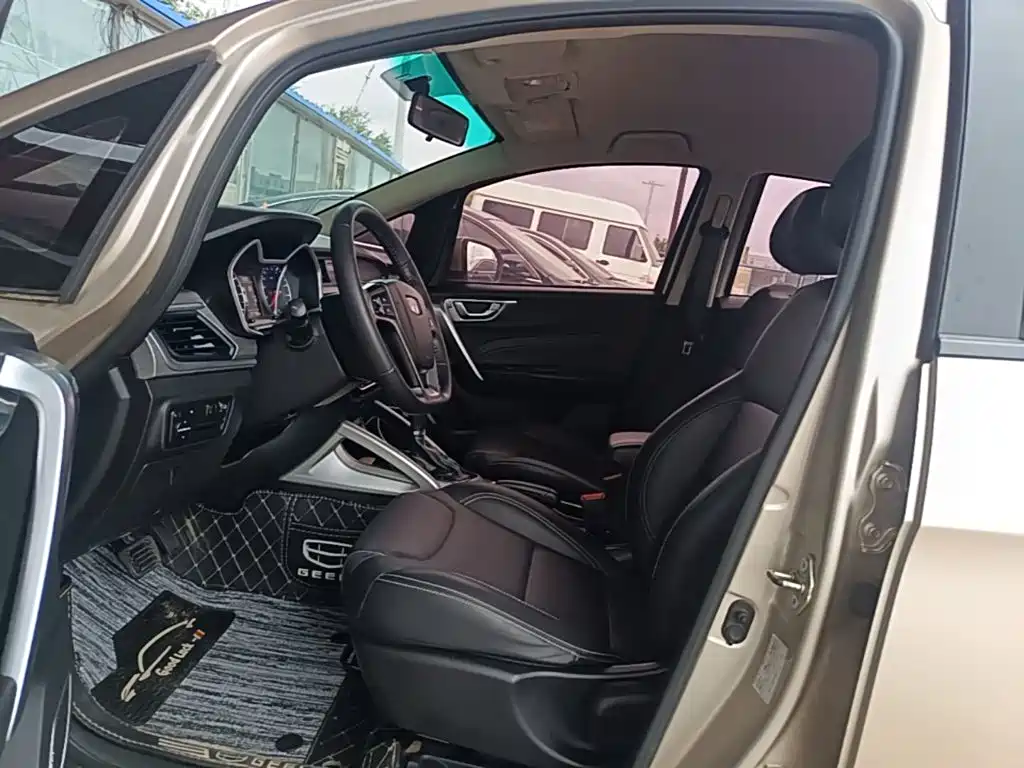 Geely Vision X3 — миниатюра 15