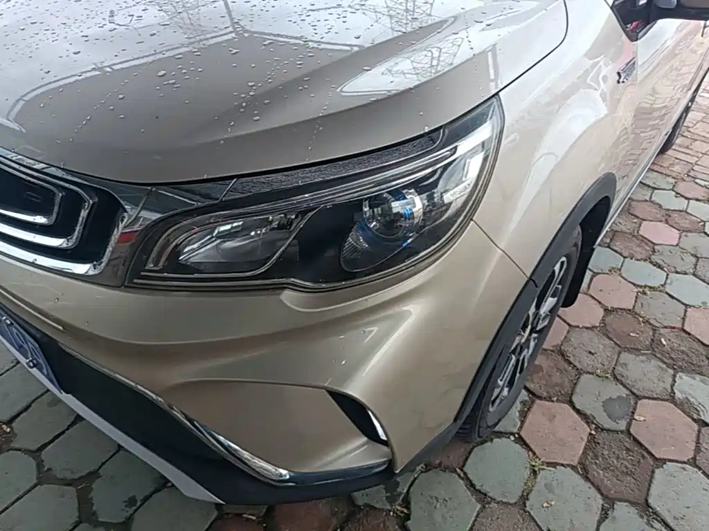 Geely Vision X3 — миниатюра 24