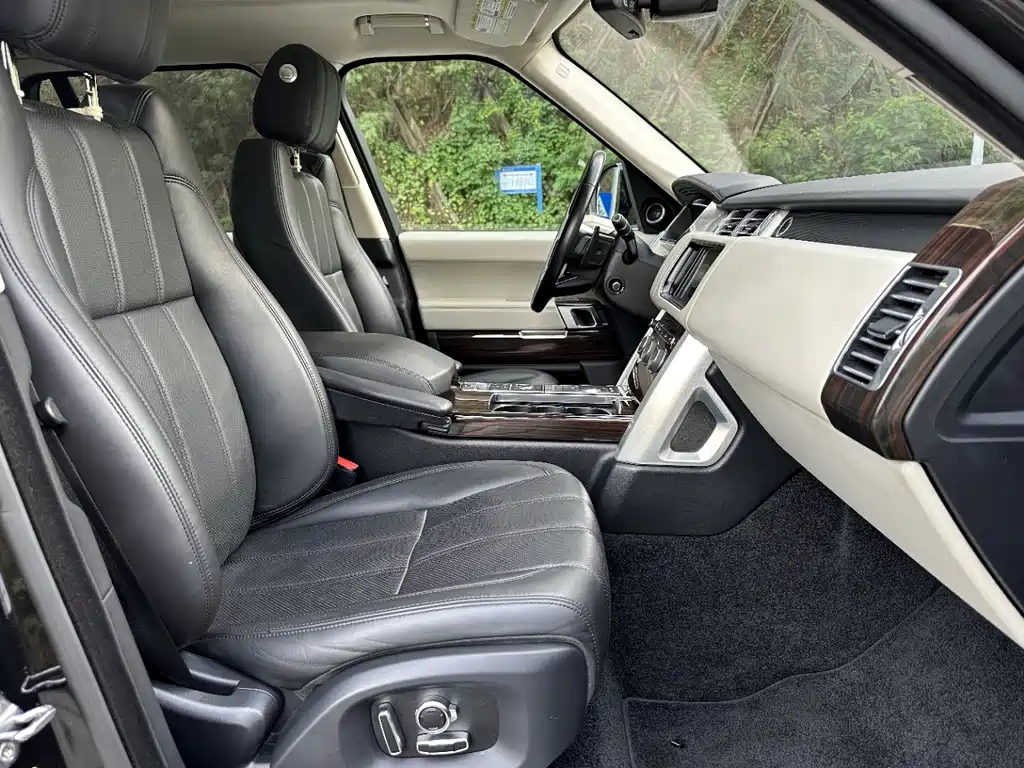 Land Rover Range Rover — миниатюра 6