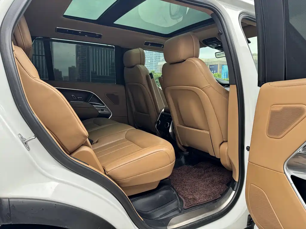 Land Rover Range Rover — миниатюра 8