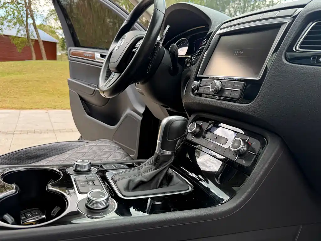 Volkswagen Touareg — миниатюра 13