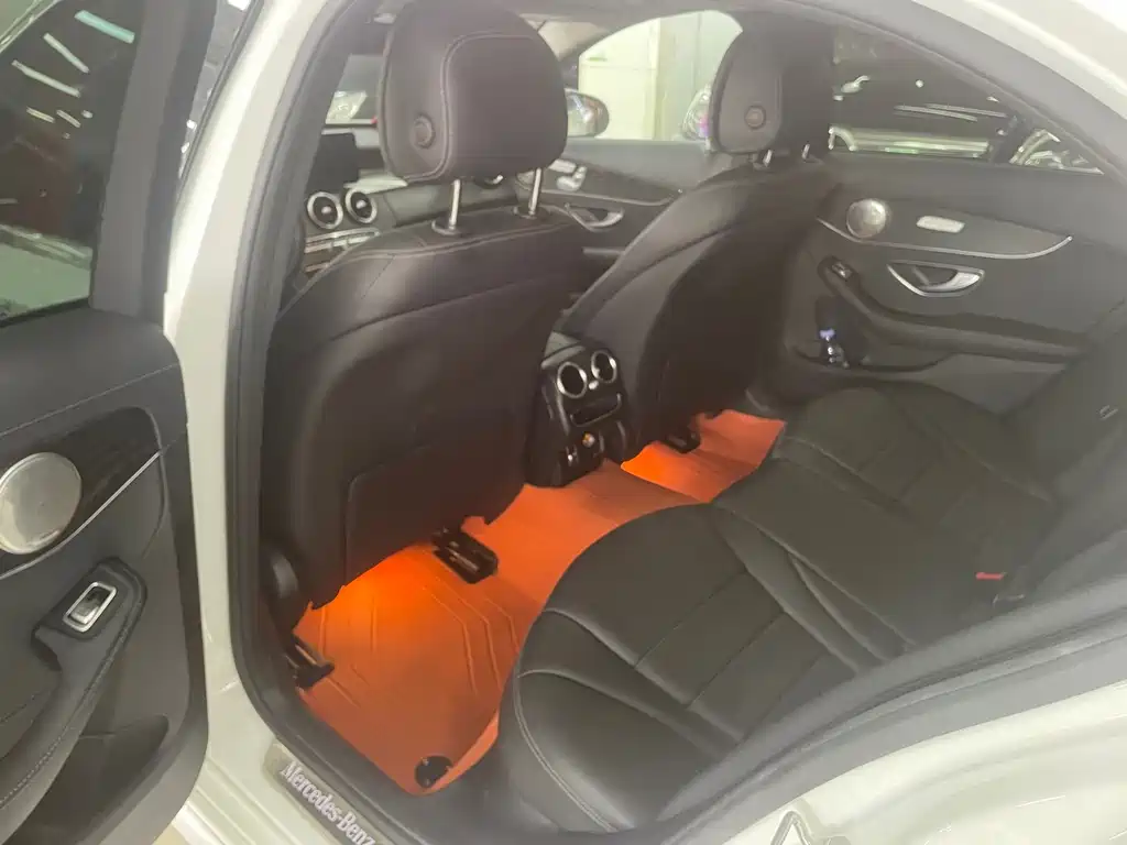 Mercedes-Benz C-Class — миниатюра 5