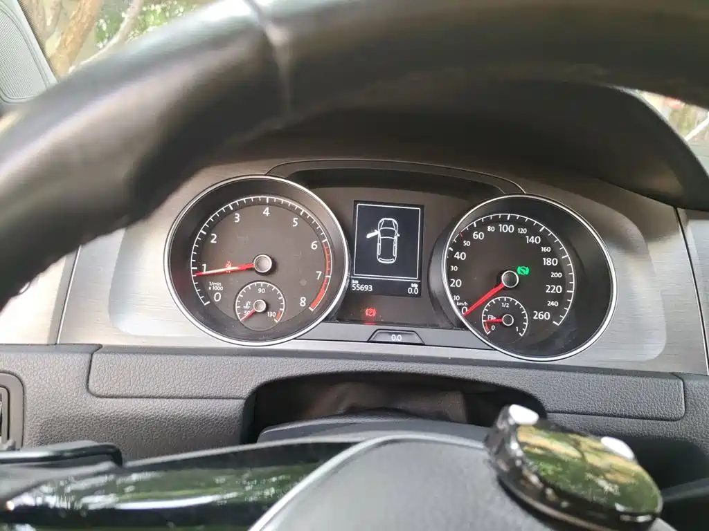 Volkswagen Golf — миниатюра 12