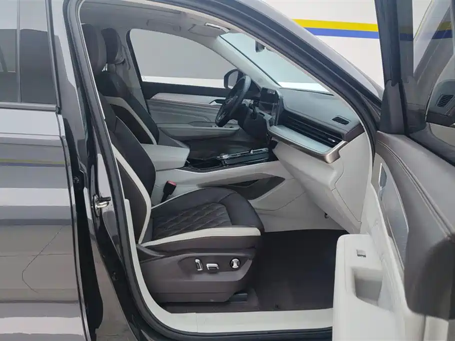 VOLKSWAGEN RANGE PATROL