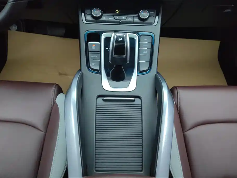 GEELY AUTOMOBILE BOYUE