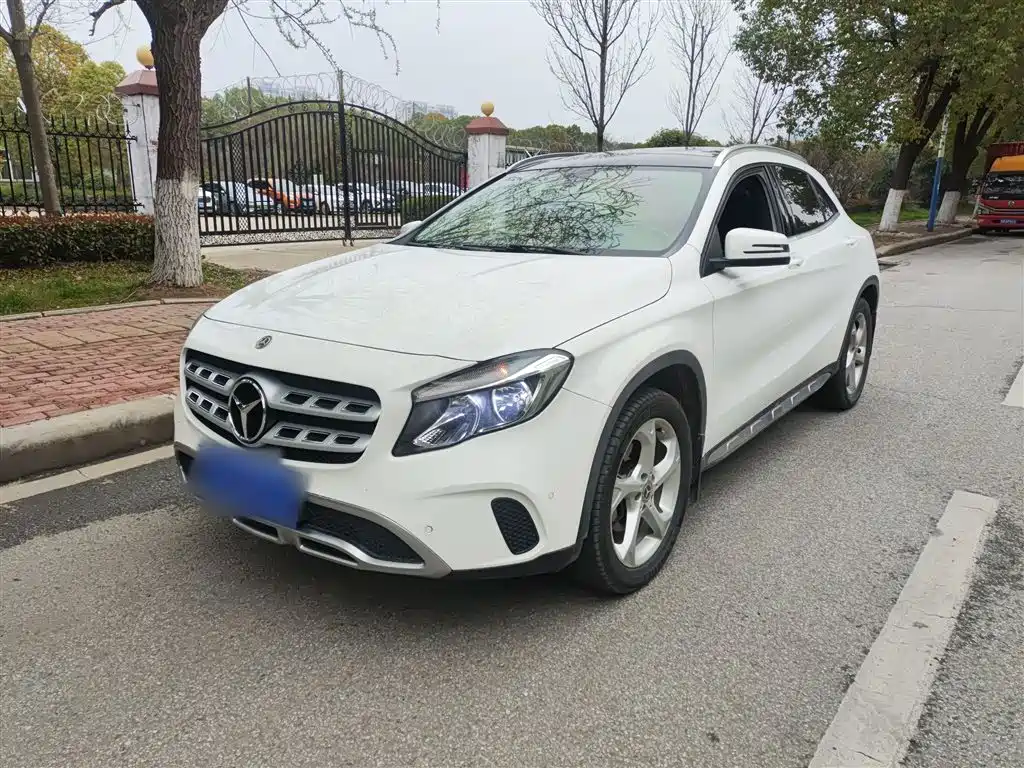 Mercedes-Benz GLA 2019