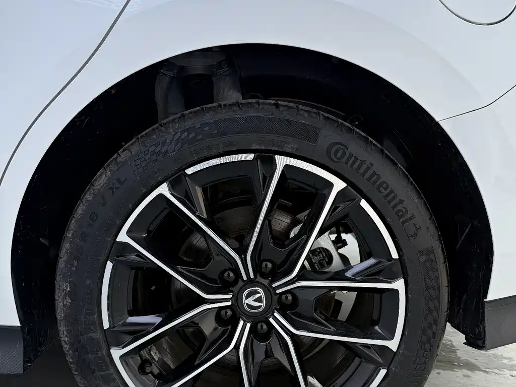 CHANGAN UNI V SMART IDD