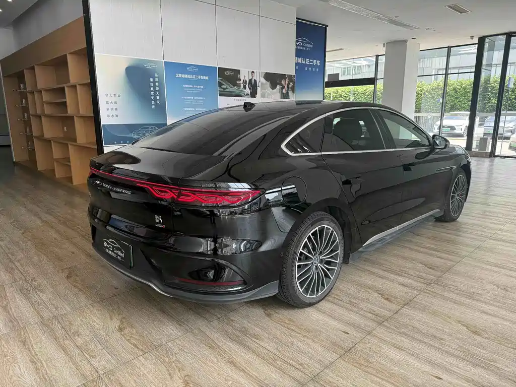 BYD Han — миниатюра 7