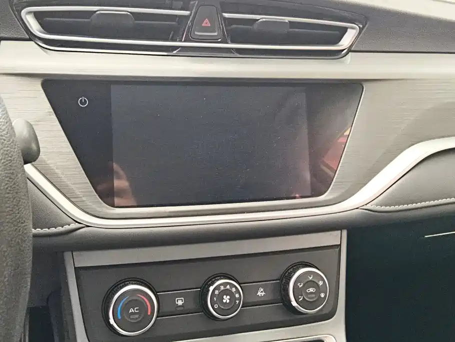 Geely Emgrand — миниатюра 13