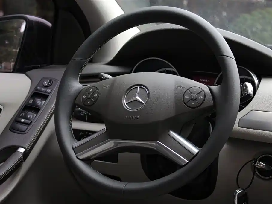 MERCEDES-BENZ R CLASS