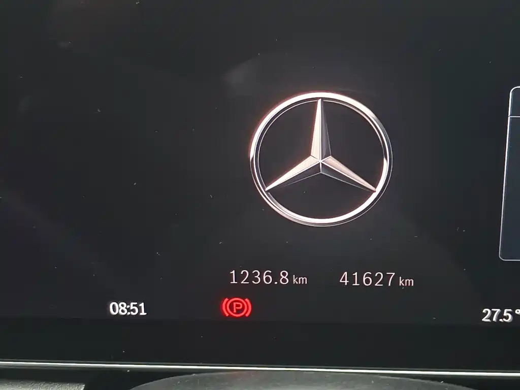 Mercedes-Benz GLC — миниатюра 9