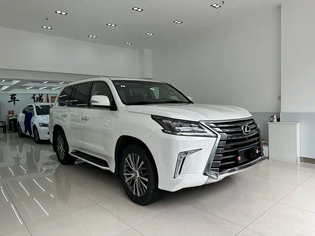 Lexus LX — миниатюра 3