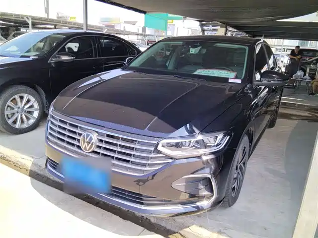 VOLKSWAGEN LAVIDA 2024