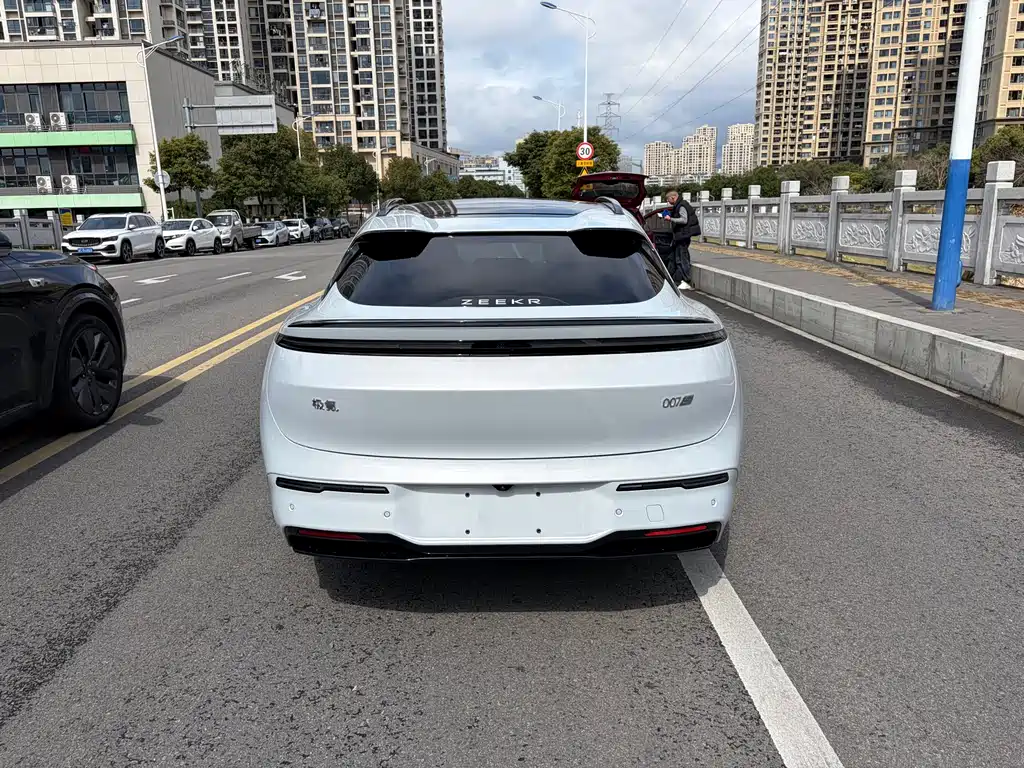 ZEEKR EXTREME KRYPTON 007GT