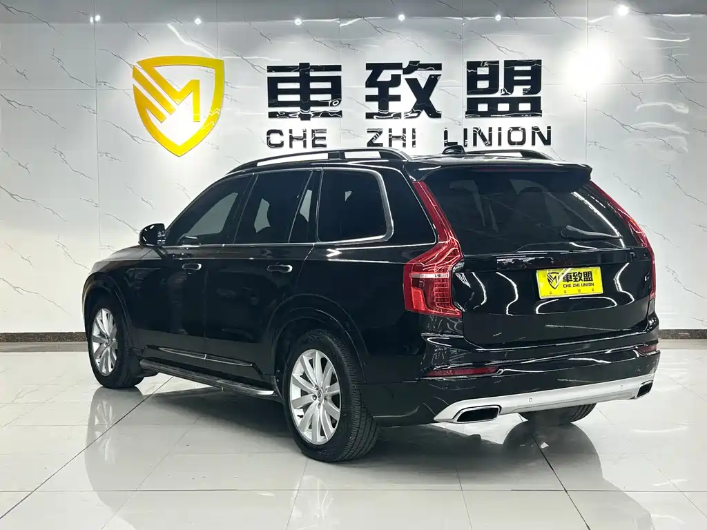 Volvo XC90 2015 T6 7 мест