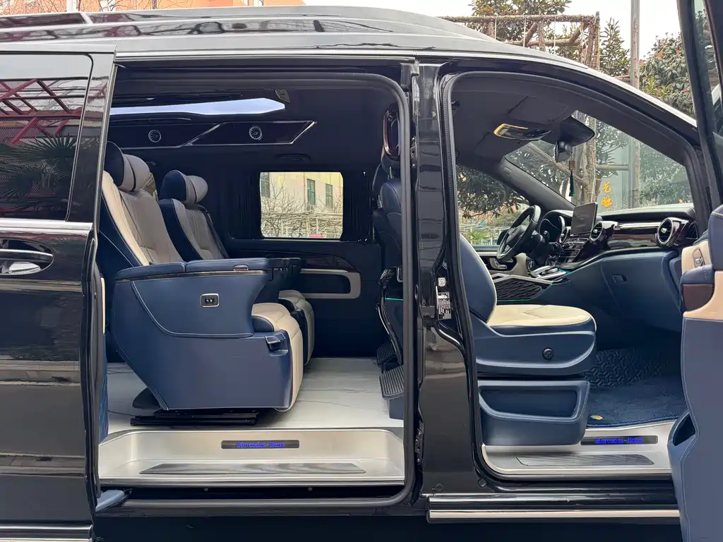 MERCEDES-BENZ V CLASS