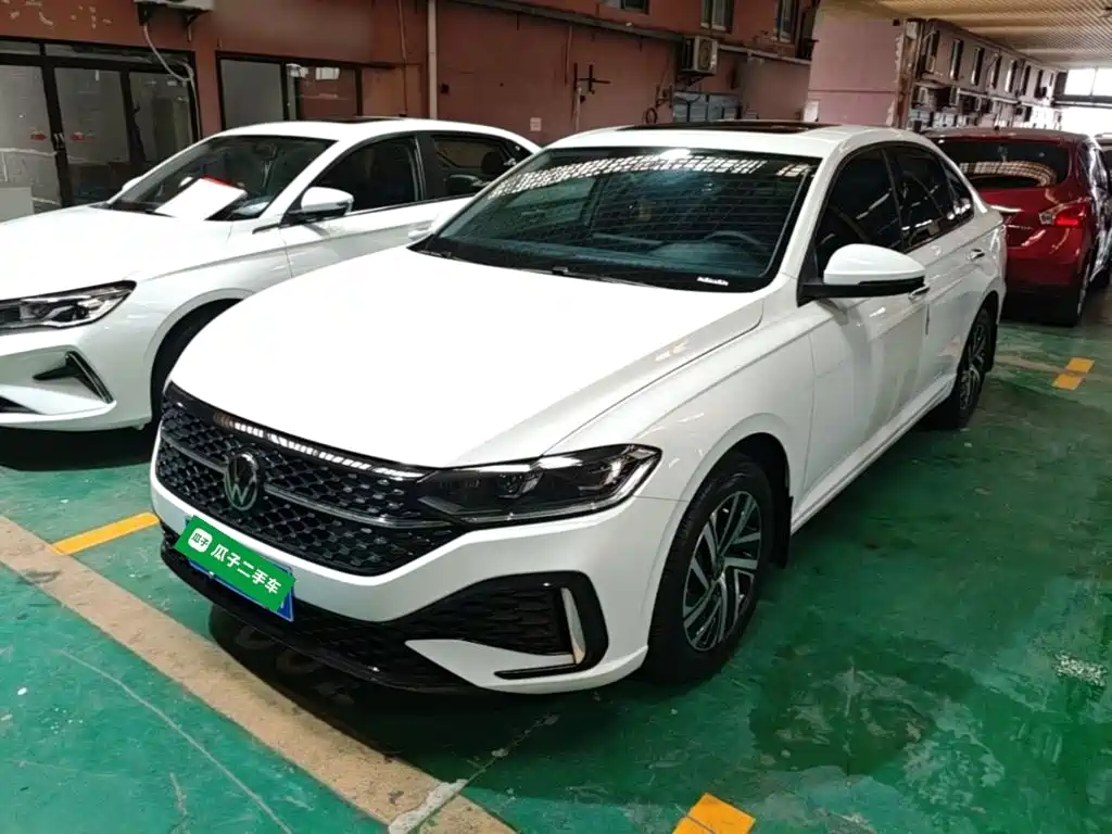 Volkswagen Lavida — миниатюра 2