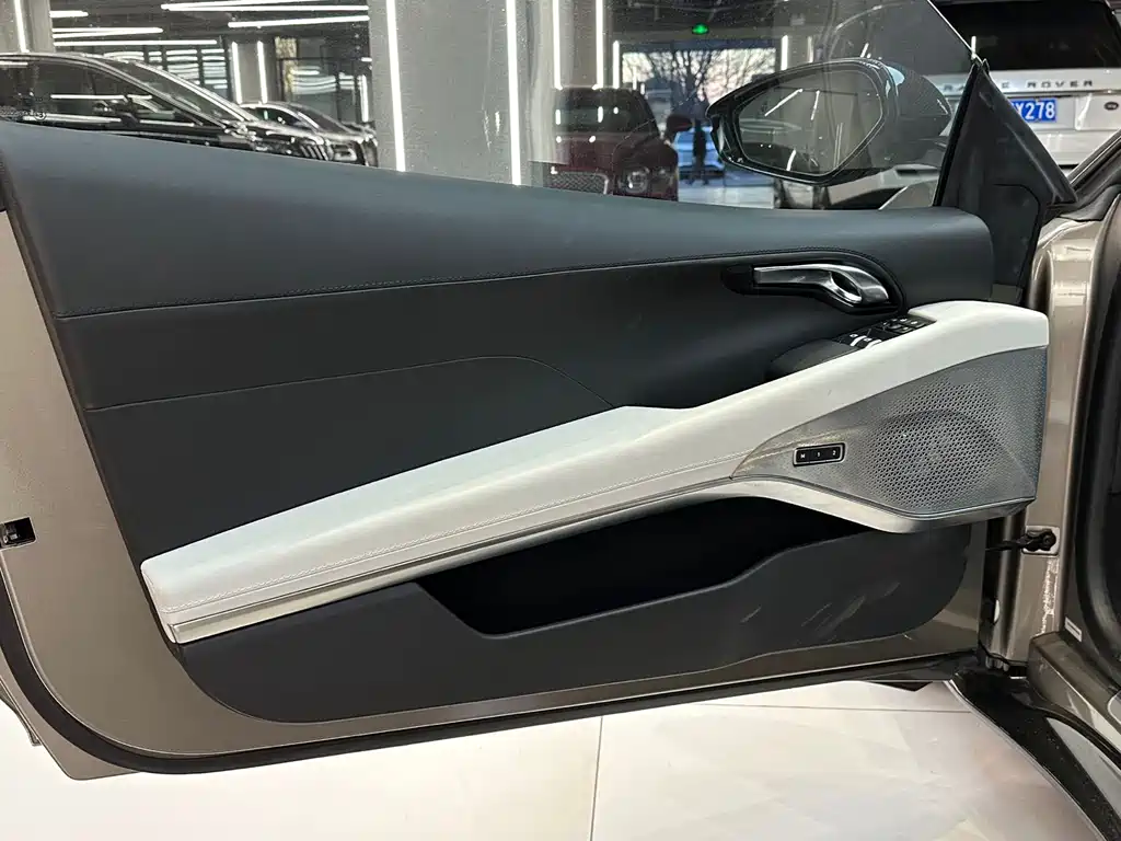 LOTUS SPORTS CAR EMIRA