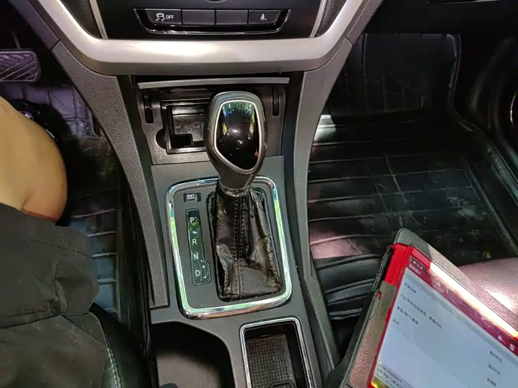 Geely Emgrand — миниатюра 14