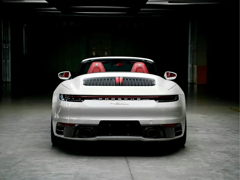 Porsche 911 2022 Carrera Cabriolet 3.0T