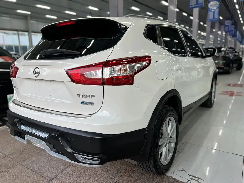 Nissan Qashqai — миниатюра 7
