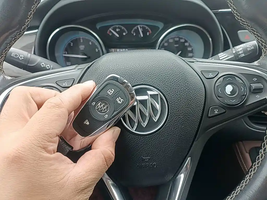 Buick Envision Plus — миниатюра 9
