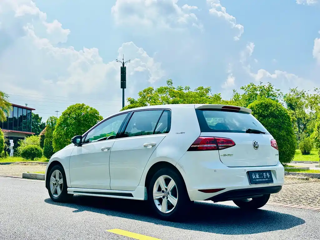 Volkswagen Golf — миниатюра 8