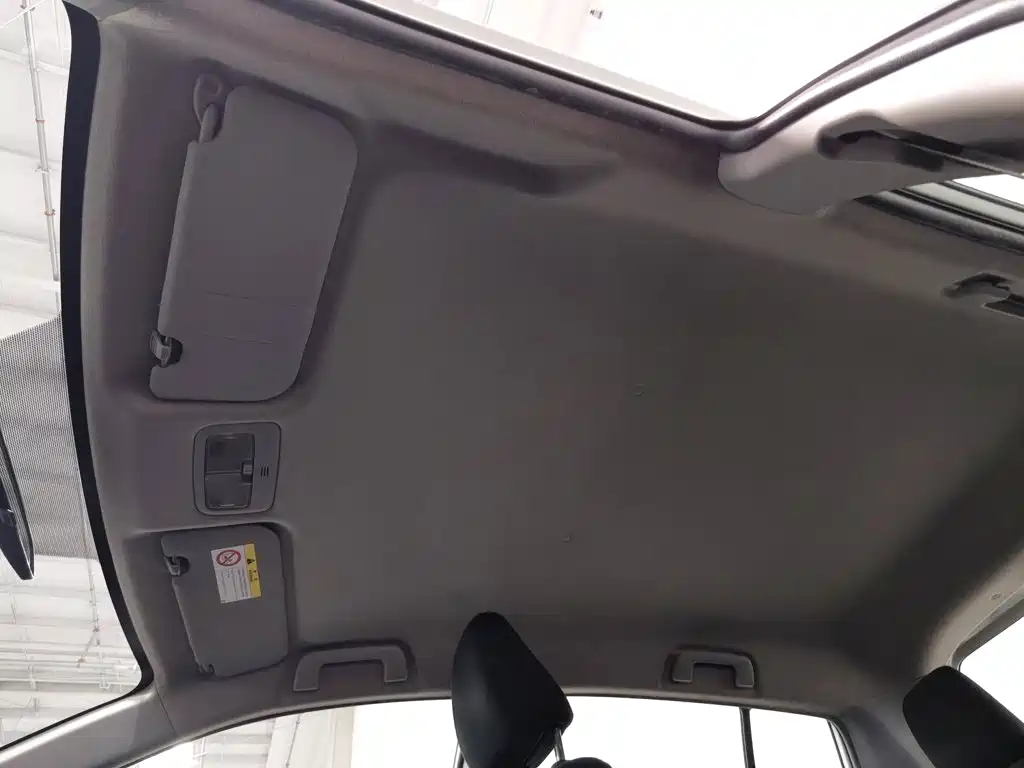 Toyota Yaris L — миниатюра 14