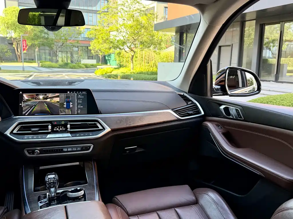 BMW X5 (Import) — миниатюра 11