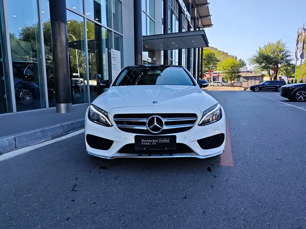 Mercedes-Benz C-Class — миниатюра 7