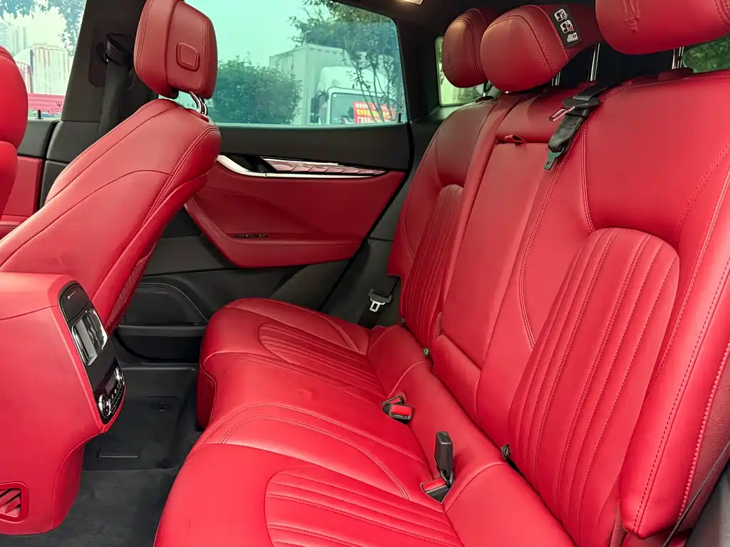 Maserati Levante — миниатюра 14