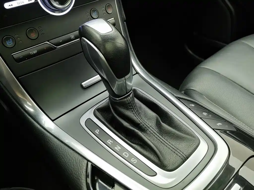 Ford Edge — миниатюра 13