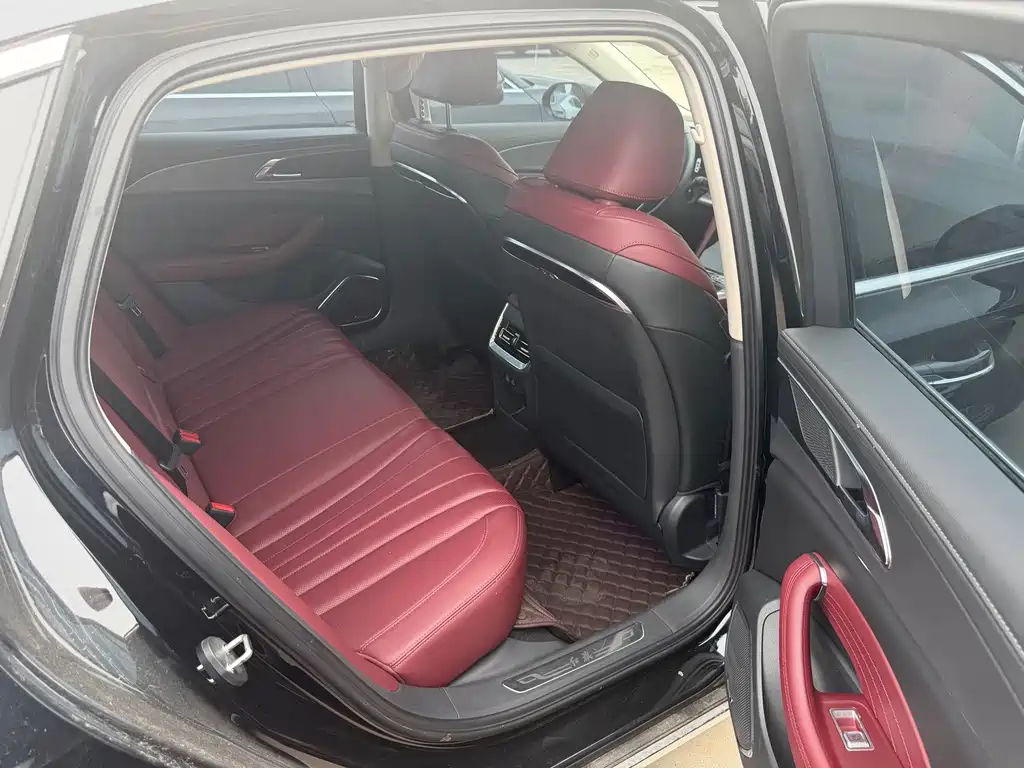 Hongqi Hongqi H5 — миниатюра 14