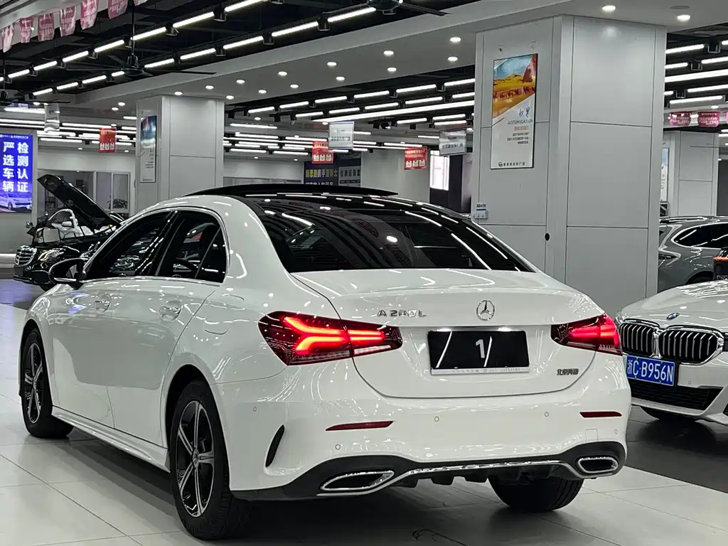 MERCEDES-BENZ A CLASS