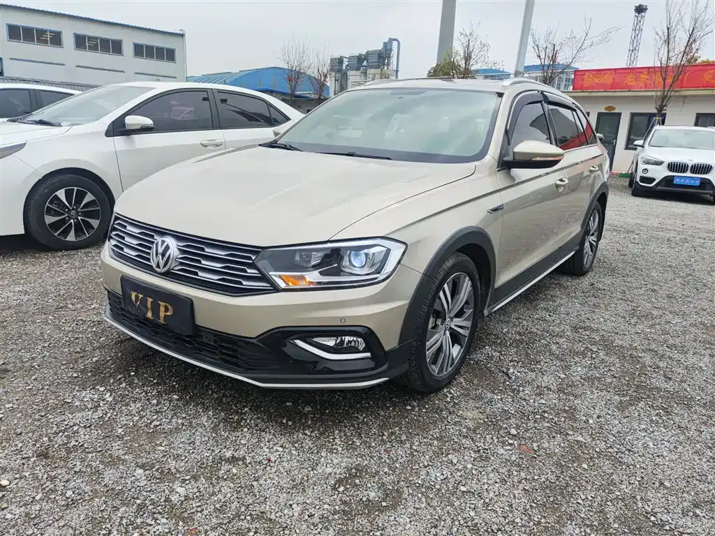 Volkswagen C-Trek 2019