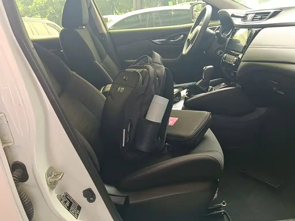 Nissan Qashqai — миниатюра 25