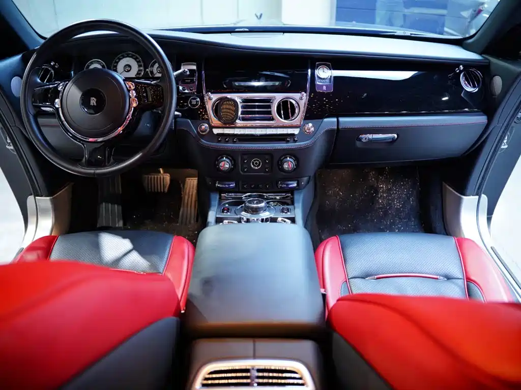 Rolls-Royce Wraith — миниатюра 34