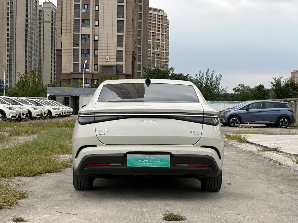 BYD Seal 07 DM-i — миниатюра 5