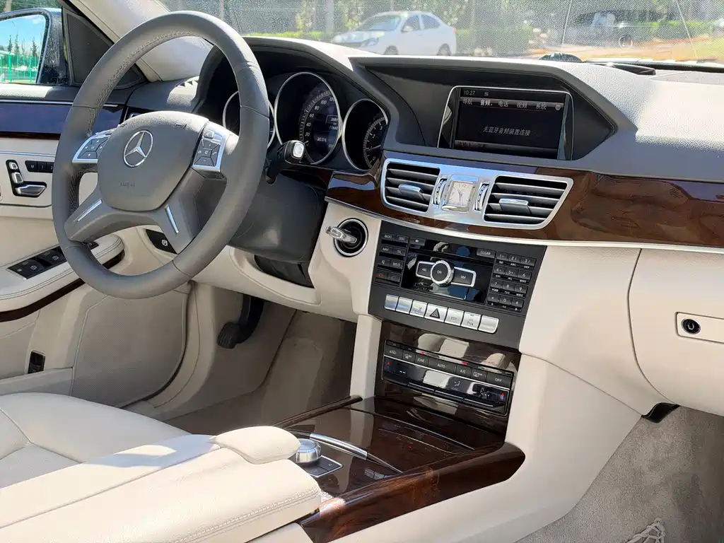 Mercedes-Benz E-Class — миниатюра 23