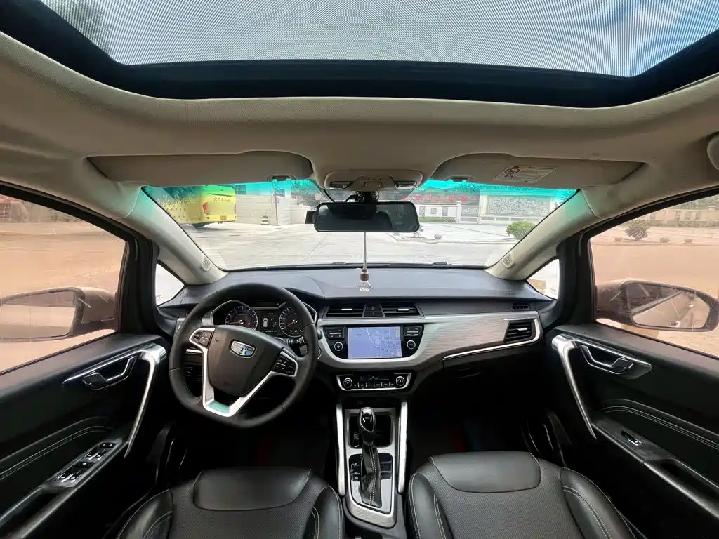 Geely Vision X3 — миниатюра 10