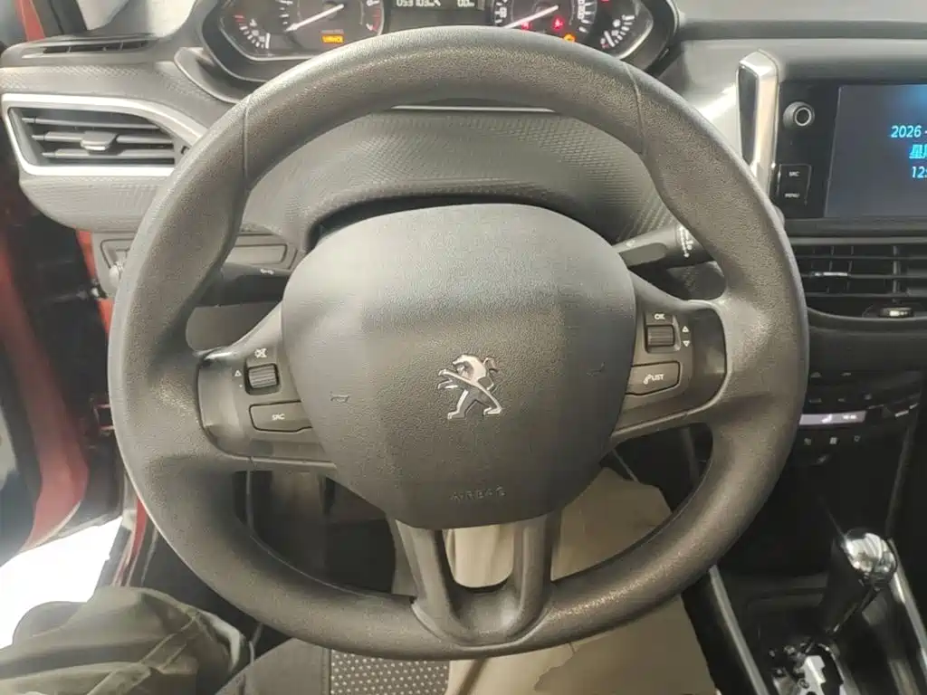 Peugeot 2008 — миниатюра 11