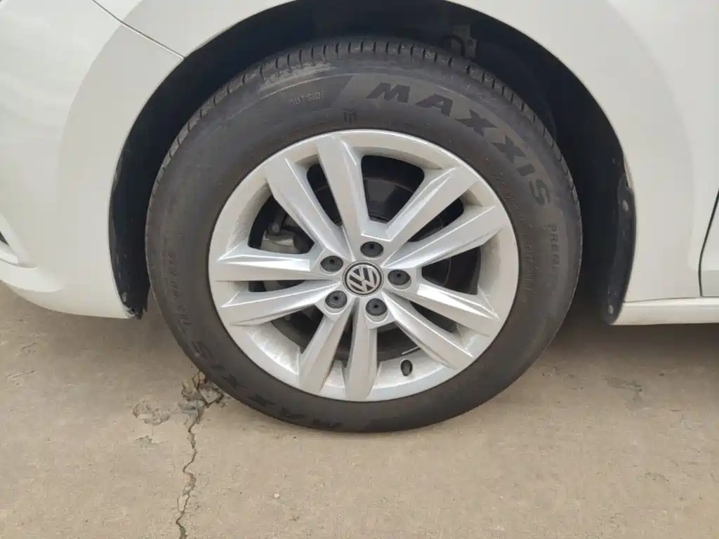 Volkswagen Santana — миниатюра 23