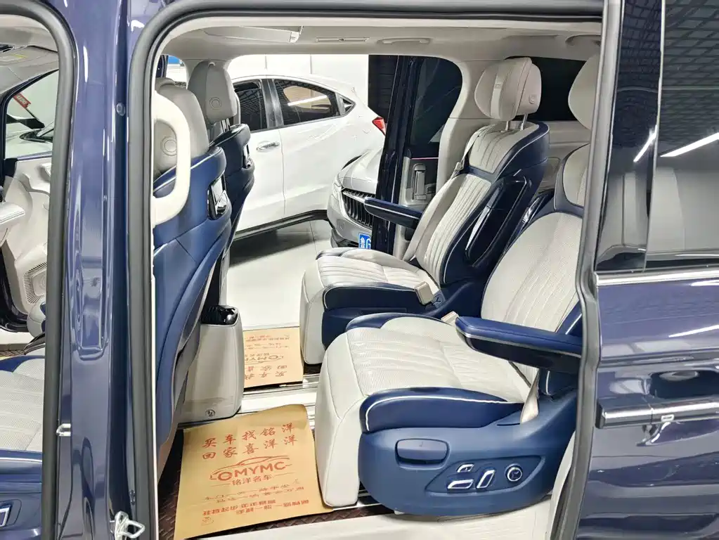 Roewe iMAX8 — миниатюра 6