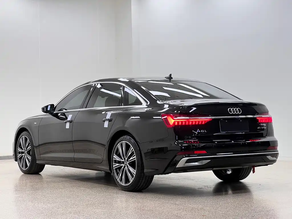 Audi A6L — миниатюра 9