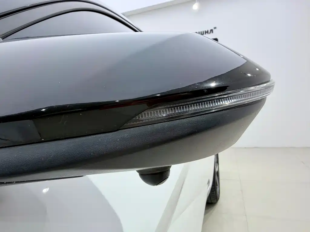 Hyundai Elantra — миниатюра 13