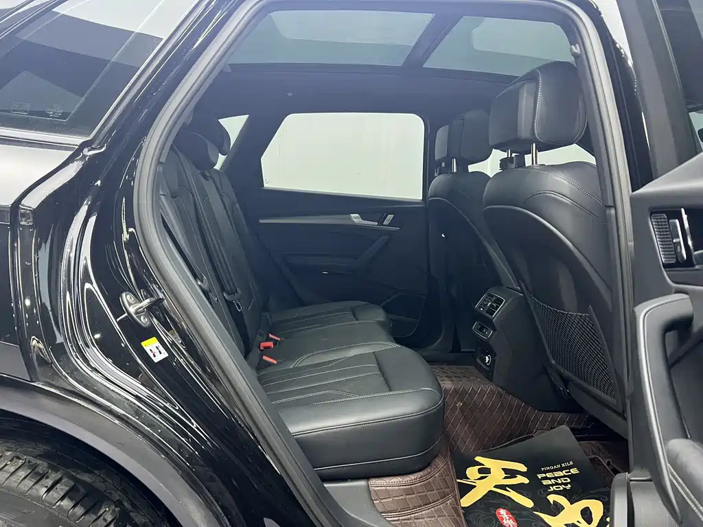 Audi Q5L — миниатюра 13