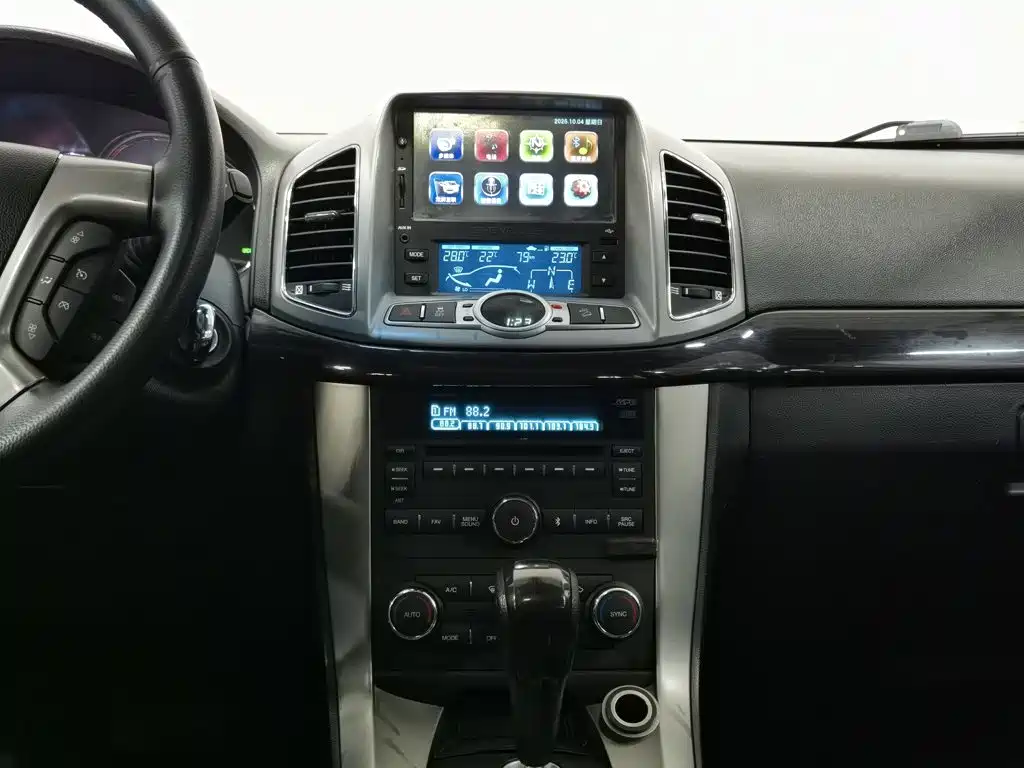 Chevrolet Captiva — миниатюра 12