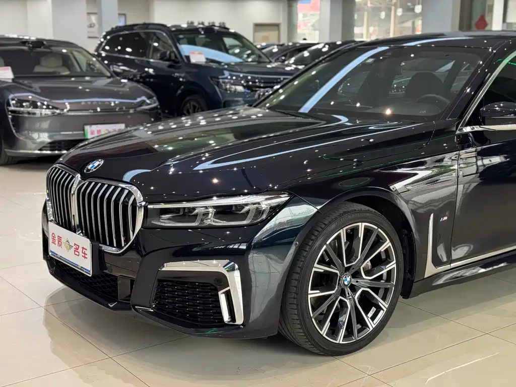 BMW 7 SERIES